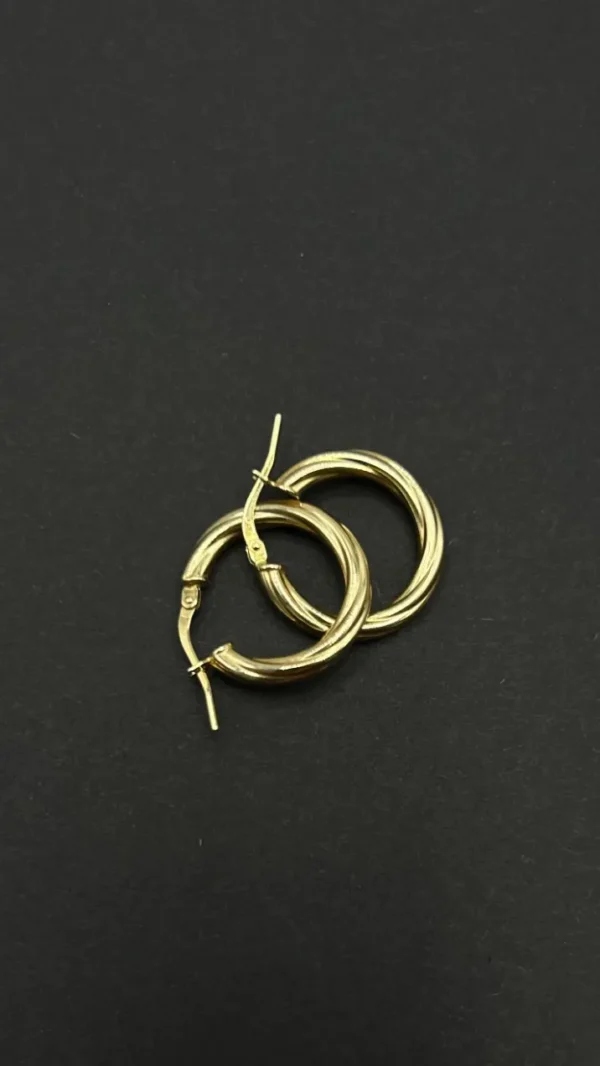 Argollas torcidas pulidas