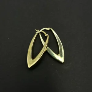 Argollas lizas alargadas en forma de V