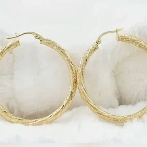 Argollas torcidas nevadas