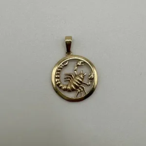 Dije de scorpion