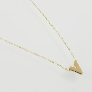 Cadena de letra V