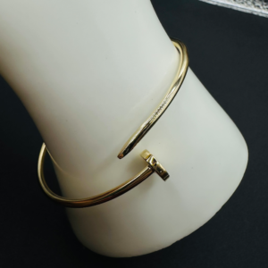 Pulse nail (Pulso clavo