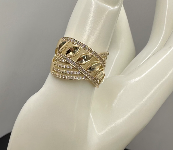 Large ring with design (Anillo grande con diseño  226