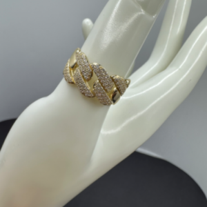 Three-chain ring (Anillo de tres cadenas 166
