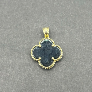 Black clover charms (Dijes clover negro