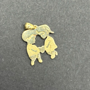 Boy and girl pendant (Dije de niño y niña