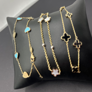 Small colored handles (Manillas pequeñas de colores) 613