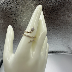 Snake Ring with Stones (Anillo de Serpiente con Piedras  352