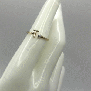 Letter T ring (Anillo letra T  17