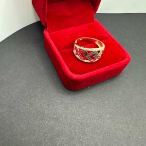 Ring of hearts (Anillo de corazones )129