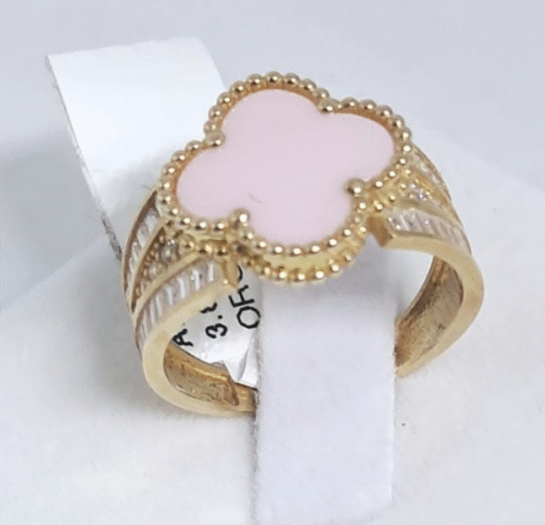 Pink clover ring     (Anillo clover rosado) 278